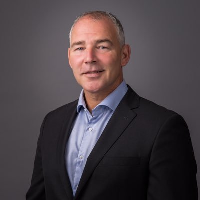 Ondernemer met een sales hart, oprichter van FlexTask (interim salarisadministrateurs & HR) en SalesXeed (commercieel advies), maar vooral MENS.