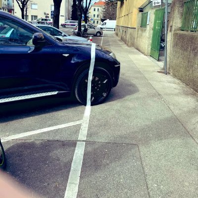 Predator parking too often has no consequence. Remind drivers who cross a line with simple masking tape (the one painters use). Mastodon @TapeOnCars@masto.bike