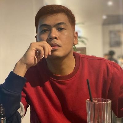 subhitaufik's profile picture. 