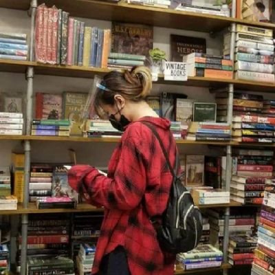 NFT_Queen7998's profile picture. 