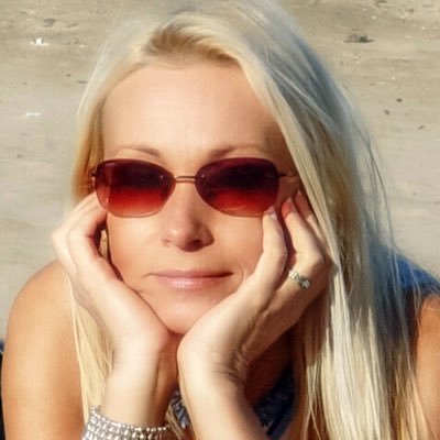 JCPhotoPro's profile picture. Photographer. I love dogs, cats and people who make me laugh : Instagram/sekrety_jc