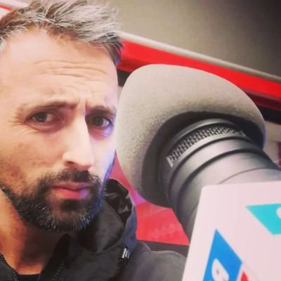 Técnico Deportivo en fútbol, narrador y comentarista. Colaboro en @radioMARCA y @MisterUnderdog. Antes en @LaLigaSports y @SportDirectR. ❤️ Fútbol internacional