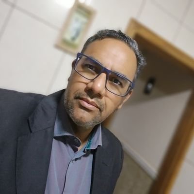 Amo a Deus, a minha familia, e anunciar o Reino de Deus.