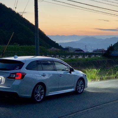 旅とポストロックが好きなギター機材オタクでドラマーなPAエンジニアです。 2.0GTレヴォーグとV35(300GT)スカイライン、AA01スーパーカブ に乗ってます。