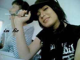 achazhi's profile picture. im alone in this word