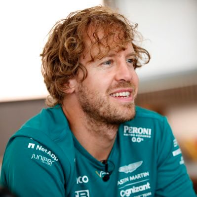 vroomvettel Profile Picture