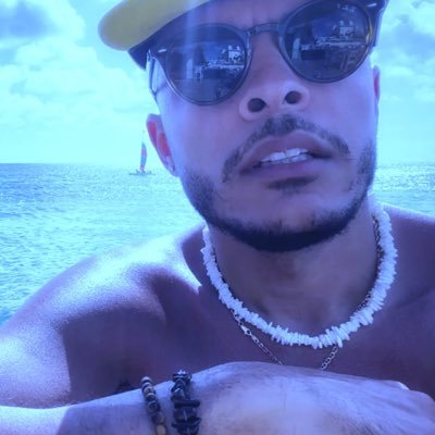 PhoenixQuinto's profile picture. Look at us. Who would’ve thought? Not me