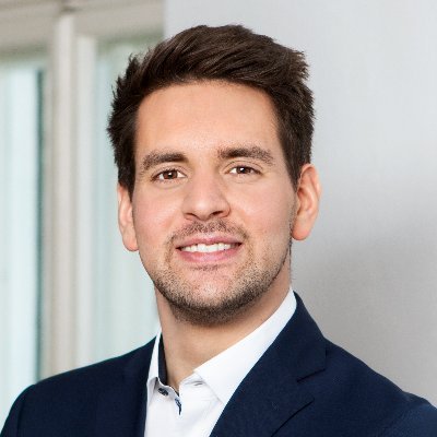 andybaumer's profile picture. Wirtschaftsredakteur bei @ZfK1, zuständig für Energiemarkt+Vertrieb, zuvor Redakteur bei @BIDeutschland, hier persönliche Meinung