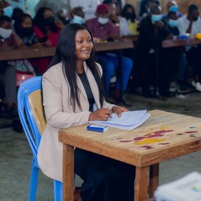 Licenciée en communication