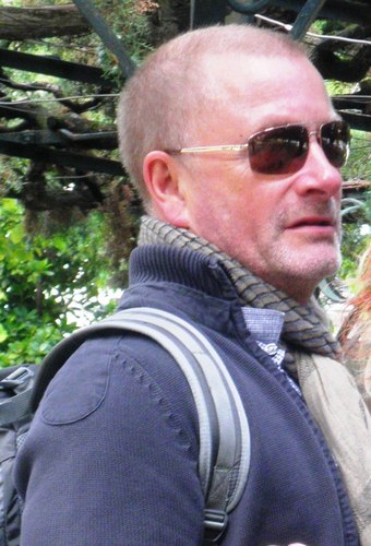 #bonsai enthusiast, happy husband with 2 lads. #fitforlongevity, #sketcher of many things and love my #370Z