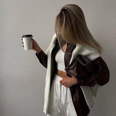 Jawahx_ax's profile picture. I’m someone who expresses her ideas in different ways ..✨ programming ; |UI&UX| ☁️♥️