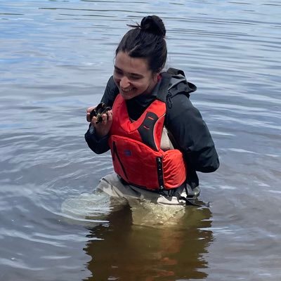 she/her 🇺🇦🏳️‍🌈 PhD student studying freshwater mussels and microplastics @UofG_SES 🌎💧