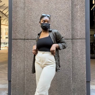 She/Her // Sensitive, Heart-led Human ✋🏾 // Actor Sun, Green Room Moon, Assistant Stage Manager Rising