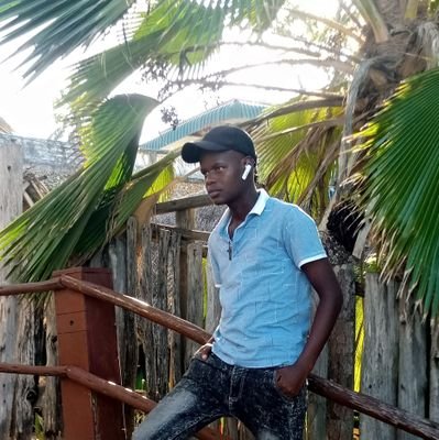 gilison_justin's profile picture. Sharing things I'm learning through my interest..... 
@Arsenal & @ yanga ma favorite team in world 
          young_g