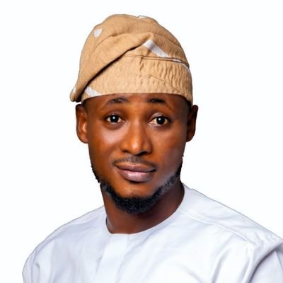 Rt. Hon. Akinyode Abidemi OYEWUSI #Ireyode Profile