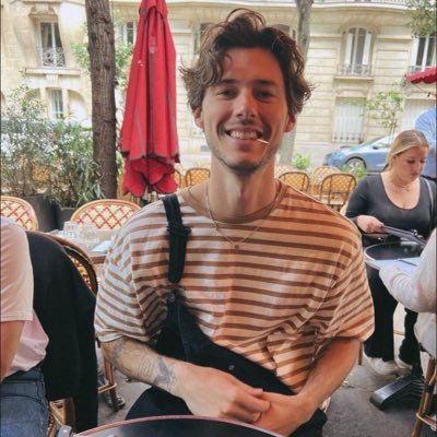 LabbeeAlex's profile picture. 