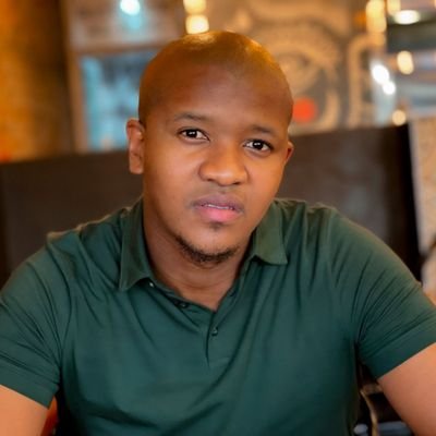 LuxoloMlatsha's profile picture. □Rare Breed|□Be different
 The greatest treasures in life is people. Allow them to come & go in your life👬