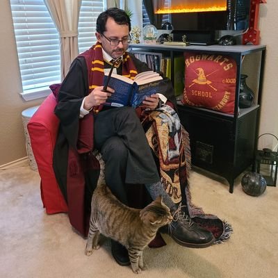 Sharing my life as a Gryffindor and the good memories from the Harry Potter Films & Books.
🦁 Gryffindor  🧙‍♂️ Hogwarts School 📜 Harry Potter fan.