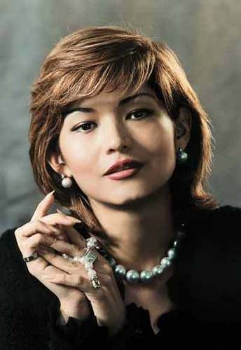 #1 fan of Gulnara Googoosha Guli Karimova: not most hated in Uzbekistan (dictator dad hated way more); fashion icon; Sting & Julio Iglesias gal pal. Yay!