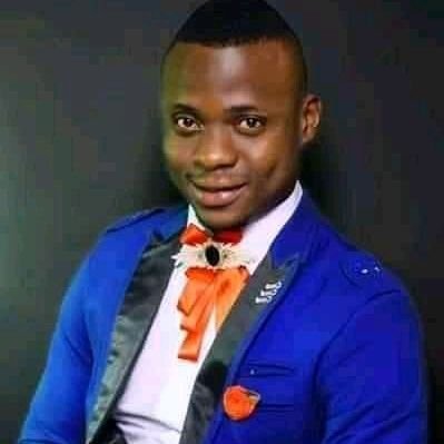 amb_godsent's profile picture. Preaching