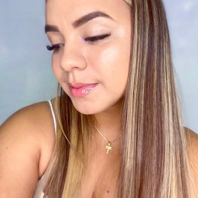Elenbrios's profile picture. Comunicadora Social✨ Solo Dios basta🙌🏻