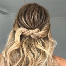 sanamkh80407020's profile picture. Pakistan China 
#takeusbacktochina
Job: M&P Courier