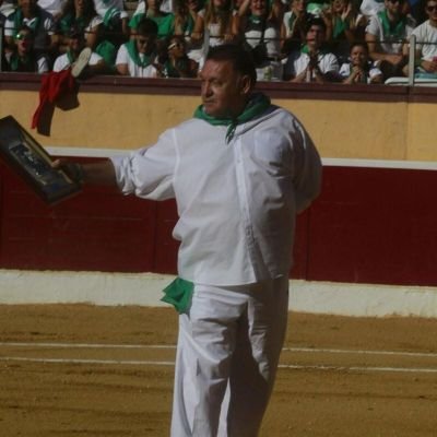 4everSDH's profile picture. Fieles siempre sin reblar. Cuenta de apoyo y opinión de nuestra Sociedad Deportiva Huesca.