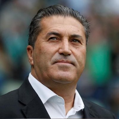 Official Account of Football Manager Jose Peseiro