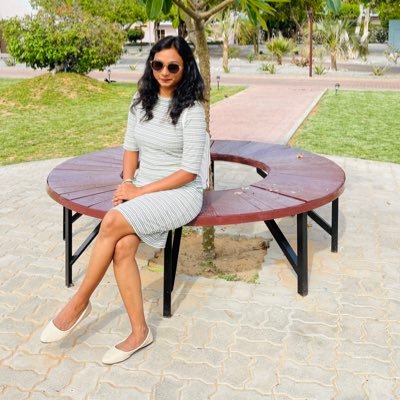 bolluswathi07's profile picture. people who like me raise hand, others raise your standard ✌🏻😎