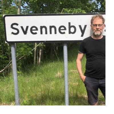 Borstad gaphals. Kallhamrad svenskfientlig liberalism. Säger detta med viss tyngd. Antisociala dominansbeteenden