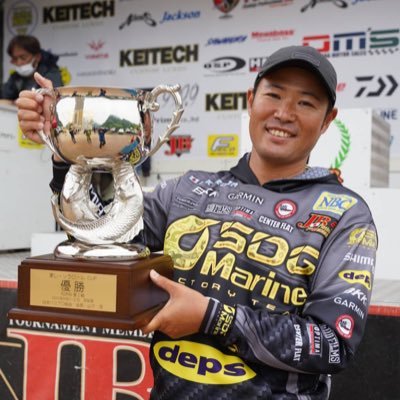 国内最高峰バストーナメントJB TOP50シリーズに参戦。地元浜名湖でのソルトフィッシングも大好きなマルチアングラー。SDG Marine / SHIMANO / G.O.D FILMS / BKK / DEPS / GARMIN /  BOBSMACHINE / POWERPOLE /OPTIMABATTERY/