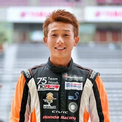 レーシングドライバー、ドライビングインストラクターなどなど…『好きこそ物の上手なれ』大好きなクルマにまつわるお仕事してます!
#processracing
#garage123
#ductrading
#rac
#やましんphoto