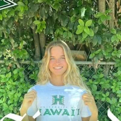 22DaniellaSmith's profile picture. University of Hawaii '26 

@HawaiiXCTF #HawaiiTF #GoBows