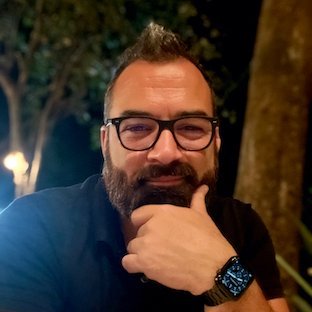 Adventurer Yogi Skier Cyclist Motorcyclist. One of the “crazy ones”. Founder @PoetSkis @WIRTHHats DisRupTivE MEDIA/Labs/Events CognizanceConsulting