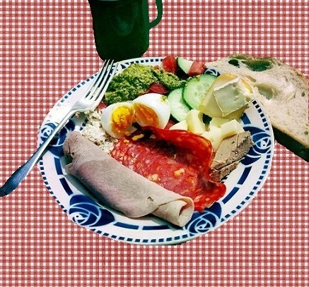 seafoodwantfood's profile picture. The best place to perv on beautiful images of food.