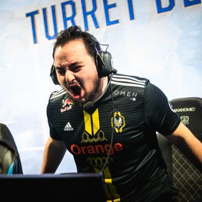 🇮🇹Italian Professional League Of Legends player for ?
Jiizuke@surge.management