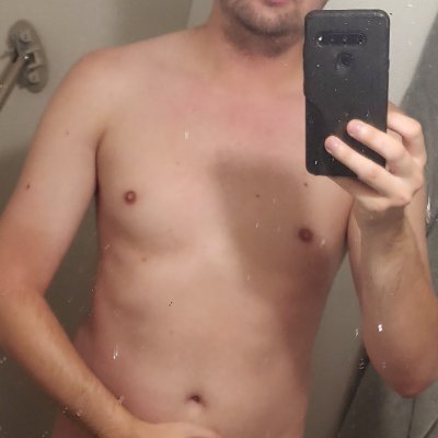 30, nsfw, mostly just looking for attention from strangers on the internet. 18+ ONLY