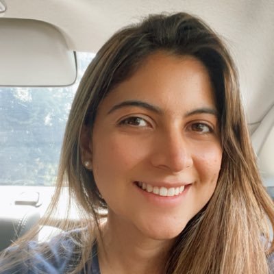 MisSpadina es un personaje que nace en 2009 en Toronto 🇨🇦. Laura, empresaria en turismo, viajera, creativa colombiana en búsqueda del BIENestar 🧘🏻‍♀️