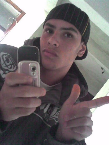 Sou oque sou' e nada nem ninguém mi mudara', do valor a quem mi valoriza !