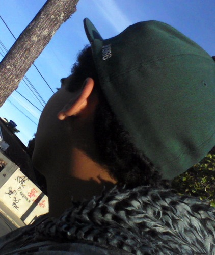 14 anos,Escorpiano,Free Stepero k' ,Odeio Funk,Bipolar... Não cruze os braços diante de uma dificuldade, pois o maior homem do mundo morreu de braços abertos!
