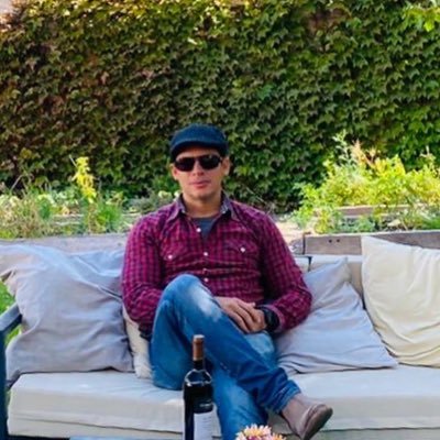 MBA Fundación Getulio Vargas, Posgrado en Mkt y Ventas JICA UIP, Proyectos UNA, Bancario y Capacitador en Finanzas y Marketing