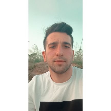 isabaskiran's profile picture. 