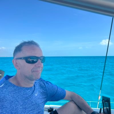 christianouime1's profile picture. Fan fini du soccer (ou du Foot) et de hockey les Habs, parle français, anglais et espagnol! Et est rendu maintenant fou des champignons 🍄 sauvages.