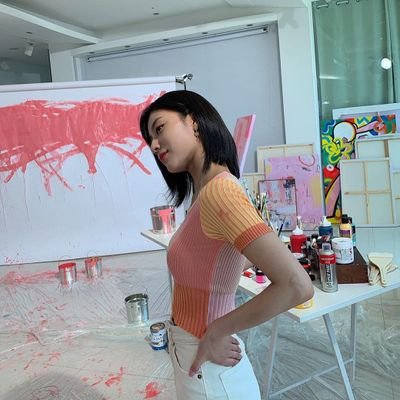 bitterswhit's profile picture. study acc!