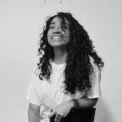 anushriadhia's profile picture. backend eng @ apple | ex twitter, amazon, lattice