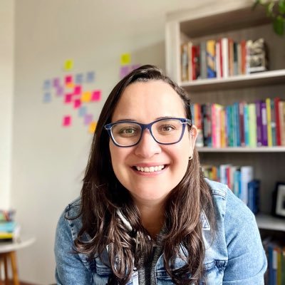 vanessa_pterra's profile picture. Observadora por natureza, amante das coisas ínfimas e metida à sonhadora nas horas vagas.