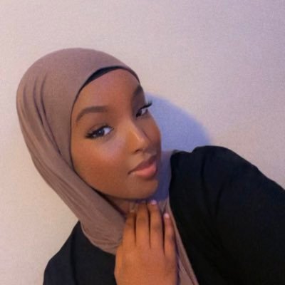 aelmii's profile picture. 