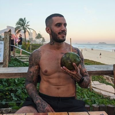 _lcsaleixo's profile picture. Professor de Matemática e mestrando em Educação. 

Aqui compartilho apenas opiniões pessoais. RT é endosso.