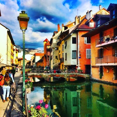 SpinTravelsAZ's profile picture. Love, Prosperity & Currency.