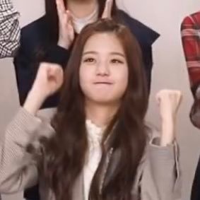 ___rnore's profile picture. 